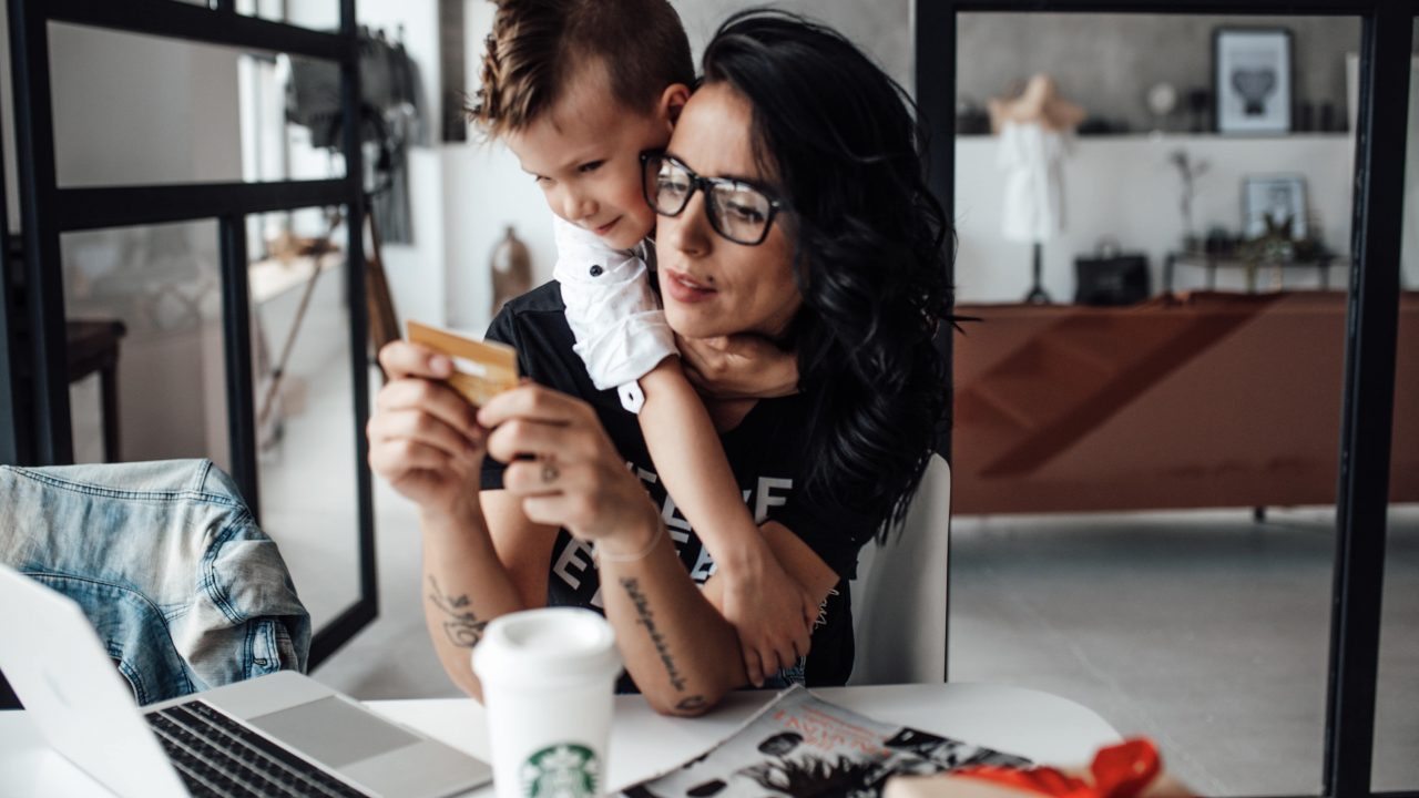 Die Top-Tools für selbstständige Mütter: So schaffst du mehr in weniger Zeit